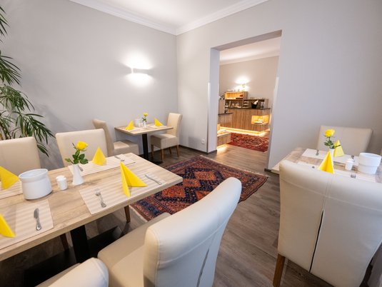 Frühstück im Hotel Admiral in Baden bei Wien